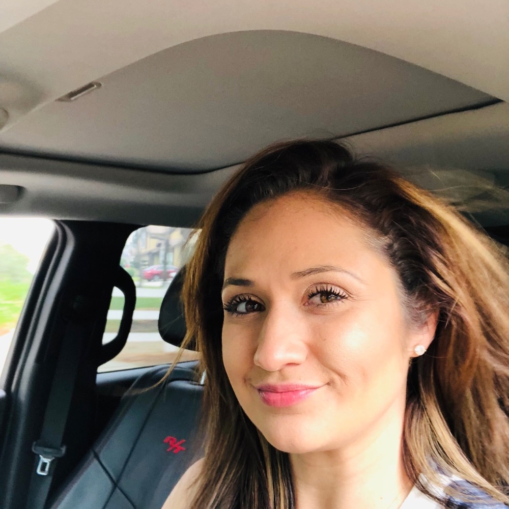 Meet your Posher, Danielle